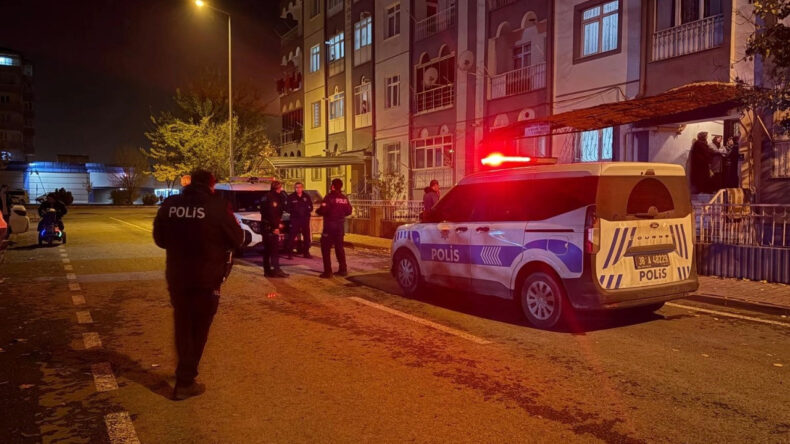 Dördüncü Kattan Düşen Genç Kız Ağır Yaralandı