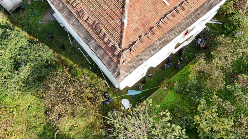 Dördüncü Kattan Düşen Usta Hayatını Kaybetti