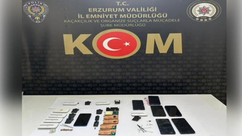 Ehliyet Sınavında Kopya Girişimi: 3 Kişi Tutuklandı