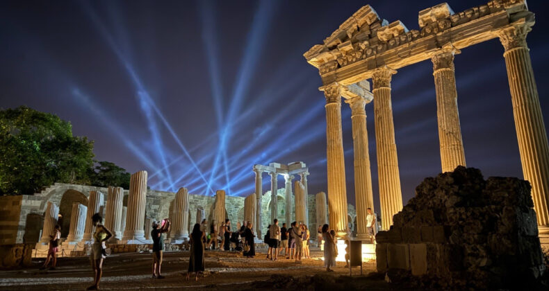 Ekimde 5,7 Milyon Turist Ağırladık