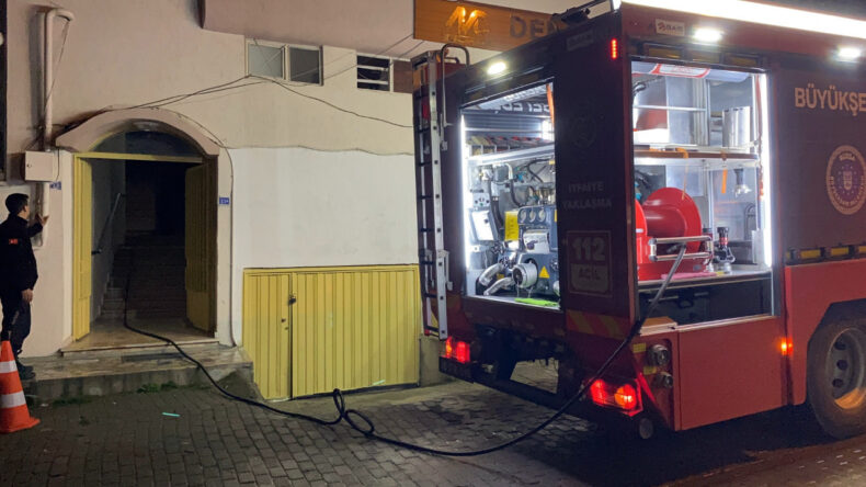 Elektrik Kontağı Yangına Neden Oldu: Feyizoğlu Apartmanı Beşinci Kez Yandı