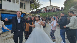 Endonezyalı Gelin Manisa’da Geleneksel Düğünle Evlendi