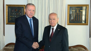 Erdoğan Bah&ccedil;eli'yi Ziyaret Etti