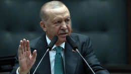 Erdoğan Destek Verirken Bah&ccedil;eli'ye &Ouml;vg&uuml;ler Yağdırdı