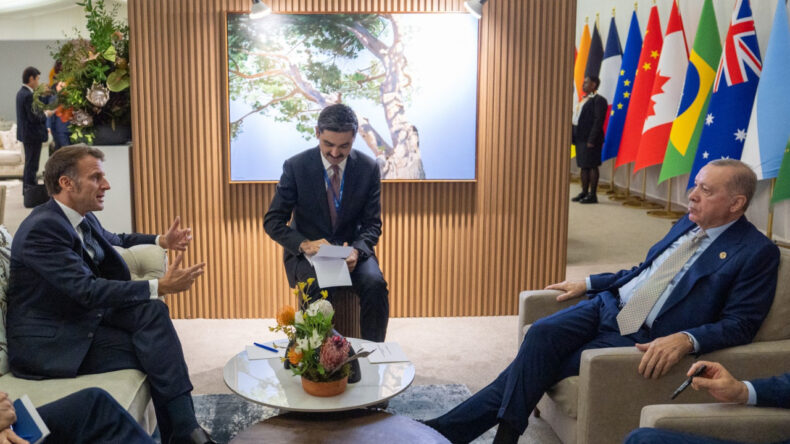 Erdoğan, Macron ile Görüştü: Çabalarımız Devam Edecek