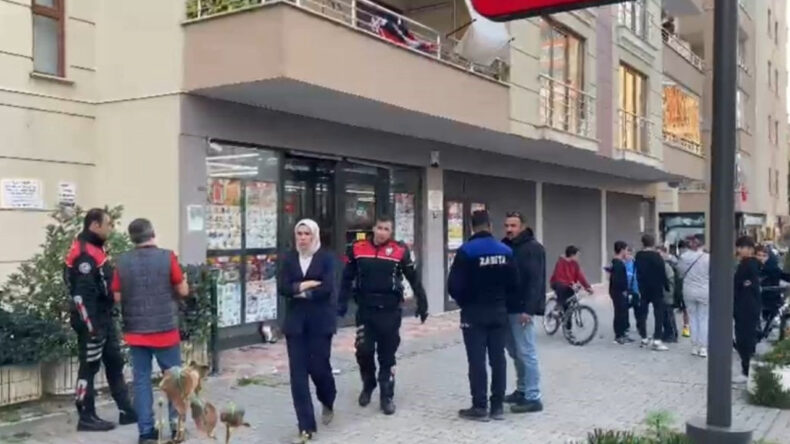 Eski Eşini &Ccedil;alıştığı Markette Bı&ccedil;akladı