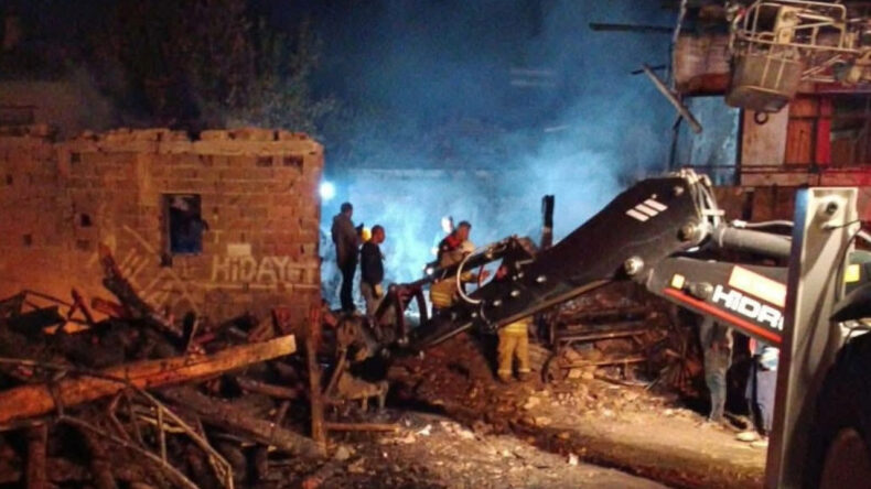 Ev Yangınında Görme Engelli Birey Hayatını Kaybetti