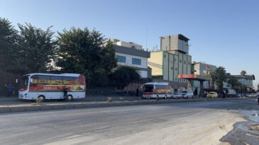 Fabrikada İla&ccedil;lama Alarmı: 11 &Ccedil;alışan Zehirlendi, Hastaneye Kaldırıldı