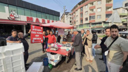 Fanatik Balıkçı Sözünü Tutuyor, Kilosunu 25 TL'ye Satıyor