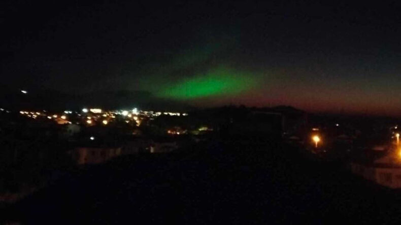 Fethiye'de Heyecan Veren Mor ve Yeşil Işık Görüntüleri