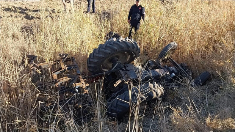 Gaziantep&rsquo;te Trakt&ouml;r Devrildi: S&uuml;r&uuml;c&uuml; Hayatını Kaybetti