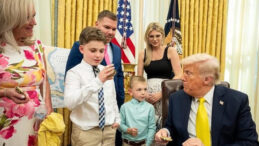 G&ouml;&ccedil;men Krizi Beyaz Saray'ı Sarsıyor