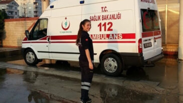 G&ouml;rev D&ouml;n&uuml;ş&uuml;nde Talihsiz Kaza: Paramedik Nazmiye Hayatını Kaybetti