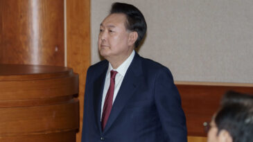 G&uuml;ney Kore'nin Eski Başkanı Hakkında "D&uuml;şmana Yardım" Su&ccedil;laması