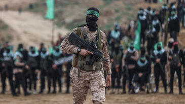 Hamas, 3 Cesedi Daha Teslim Etti