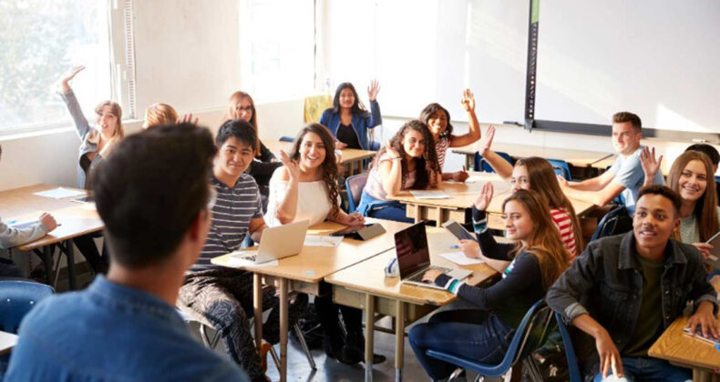 Her 4 &Ouml;ğretmenden 1&rsquo;i Ek İşle Ge&ccedil;imini Sağlıyor