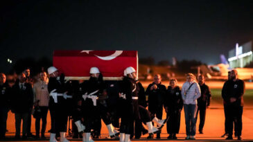 Hırvatistan'da U&ccedil;ak Kazasında Hayatını Kaybeden Pilot Hasan Bahar'ın Cenazesi İstanbul'a Getirildi