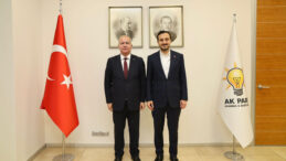 HSK &Uuml;yeliğine Niyet, AKP İl&ccedil;e Başkanlığına Kısmet