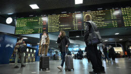 H&uuml;k&uuml;metin Kemer Sıkma Politikasına Karşı Grevler Başladı