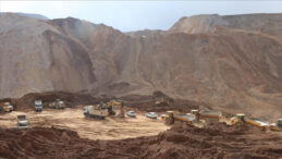 İli&ccedil; Protestosu: '9 Canın Kanı Orada, Utanmıyorlar Mı?'