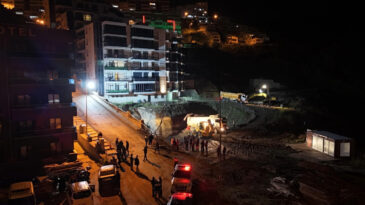 İnşaat Alanında &Ccedil;&ouml;kme! Bir Apartman Boşaltıldı
