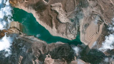 İran Son 58 Yılın En D&uuml;ş&uuml;k Yağış Miktarını Aldı