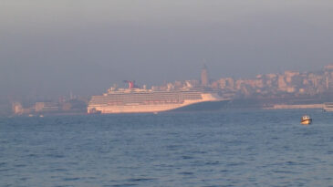 İstanbul Yoğun Sis Altında