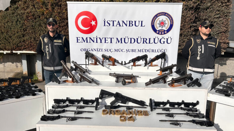 İstanbul'da &Ccedil;ete Operasyonu: 145 G&ouml;zaltı