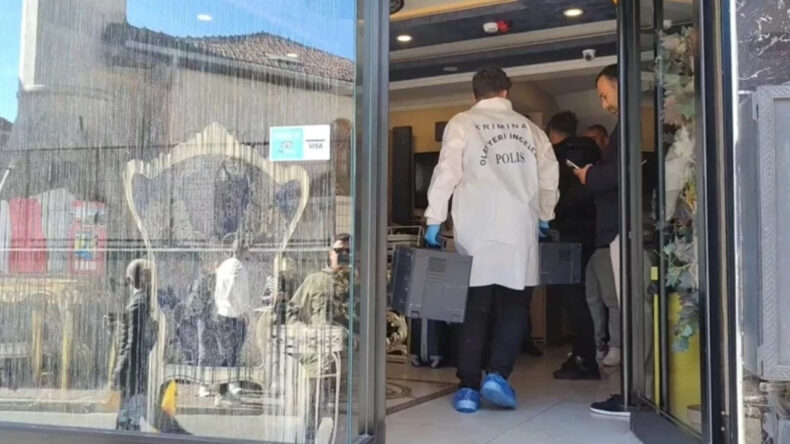 İstanbul'da Hayatını Kaybeden Anne ve Çocuklarının Kaldığı Otel Tahliye Edildi