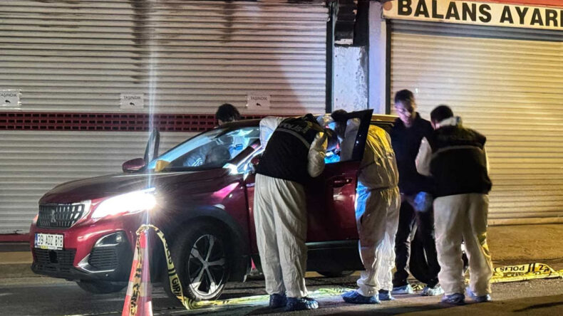 İstanbul'da Kanlı Gece: &Uuml;&ccedil; Kişi Hayatını Kaybetti
