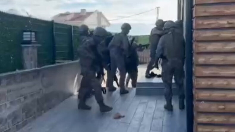 İstanbul'da &Ouml;zel Harekatlı Yasadışı Bahis Operasyonu