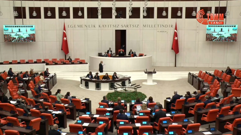 İYİ Parti ve AKP Arasındaki M&uuml;cahid Taylan Tartışması