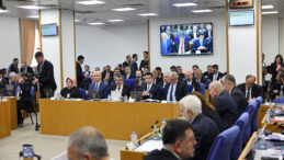 İYİ Partili T&uuml;rkoğlu: Devlet bin 600 mağdur &ouml;ğretmenin hakkını vermekten aciz mi?