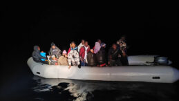 İzmir'de 66 Göçmen Yakalandı