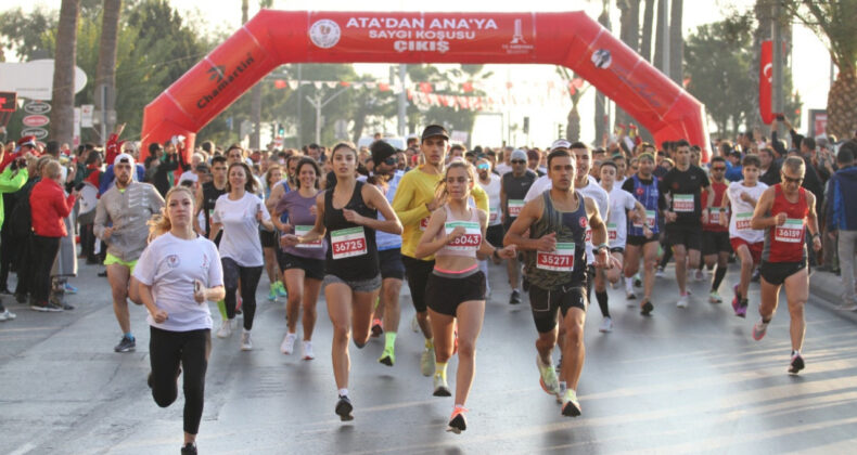 İzmir'de "Ata'dan Ana'ya Saygı Koşusu"