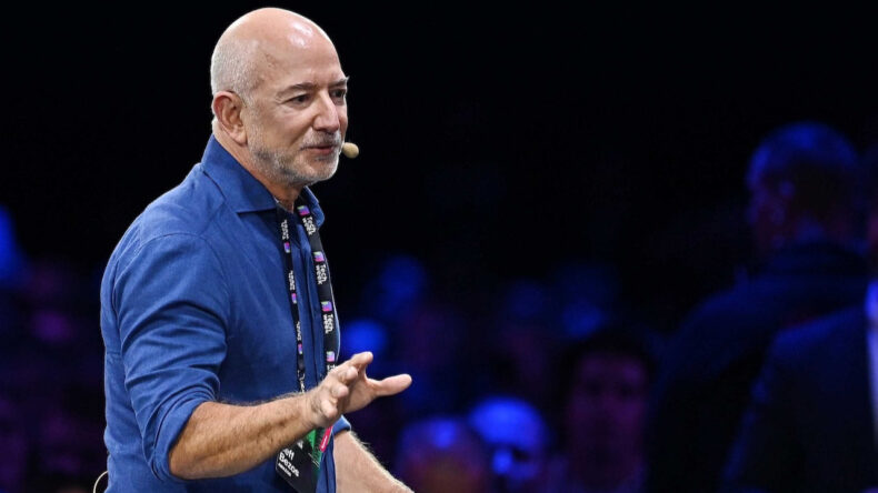 Jeff Bezos, İş Hayatına Geri Dönüyor