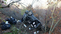 Kaçak Göçmenleri Taşıyan Araç Şarampole Devrildi: Sürücü Olay Yerinden Kaçtı