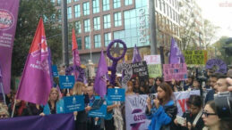 Kadık&ouml;y'de 25 Kasım Buluşması: Şiddetin Karanlığını M&uuml;cadelemiz Dağıtacak