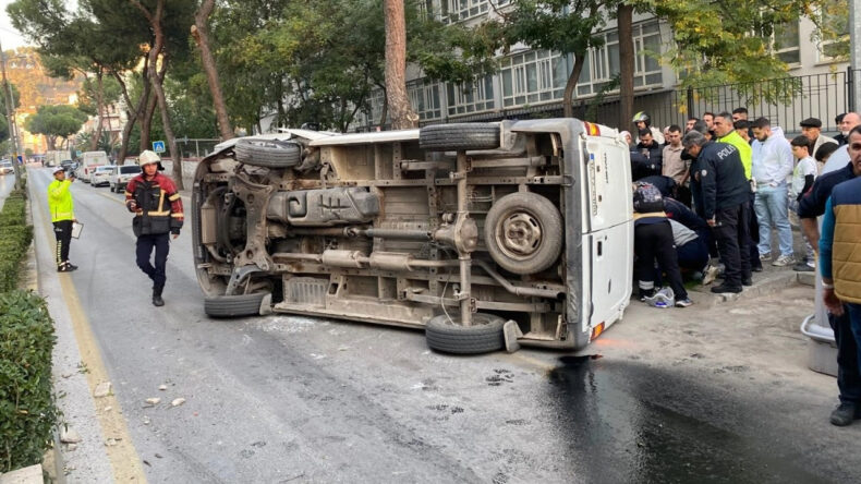 Kaldırıma çarptı, park halindeki araçlara çarparak durabildi