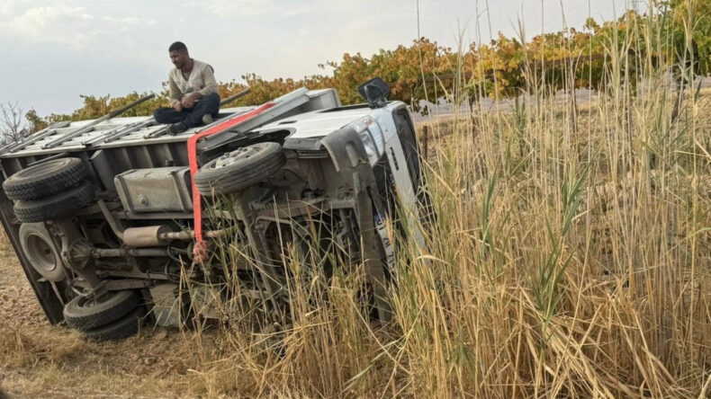 Kamyonetin Devrilmesiyle Gerçekleşen Mucize: Yaralı Yok
