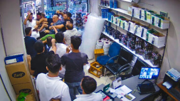 Kavga b&uuml;y&uuml;d&uuml;, &ccedil;ok sayıda kişi g&ouml;zaltına alındı: Devletimizden destek talep ediyoruz