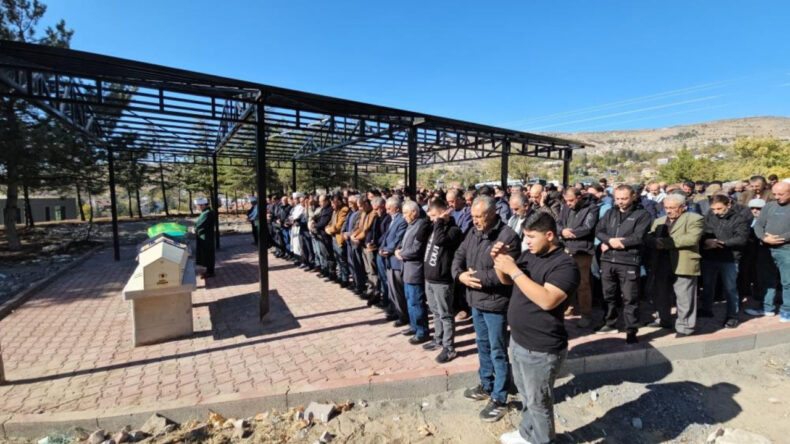 Kayseri’de Okul Dönüşü Trajedisi: Berra Son Yolculuğuna Uğurlandı