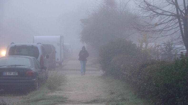 Keşan'da G&ouml;r&uuml;ş Mesafesi D&uuml;ş&uuml;yor
