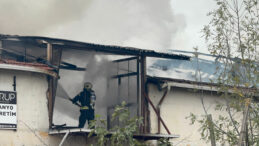 Kocaeli'de Mutfak Tezgahları &Uuml;retim Tesisinde Yangın