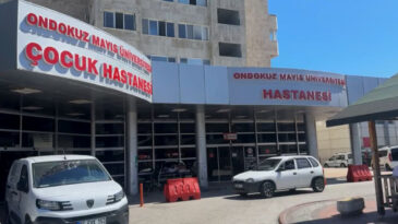 Kolejde Hamburger Zehirlenmesi: 5 &Ouml;ğrenci Hastanelik Oldu