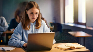 LGS'ye Y&ouml;nelik Birinci &Ouml;rnek Soru Kitap&ccedil;ıkları MEBİ'de Yayınlandı