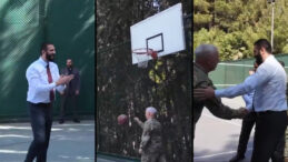 ‘Terörist’ listesinden çıkarıldı, ABD’li komutanlarla basketbol oynadı