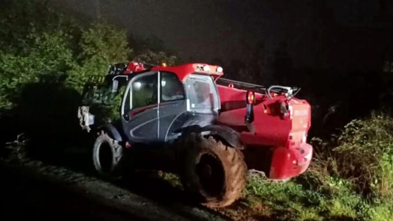 İş Makinesi Çalındı, Ormana Saklandı