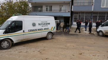 Malatya'da 13 Yaşındaki &Ccedil;ocuk Evinde Hayatını Kaybetti