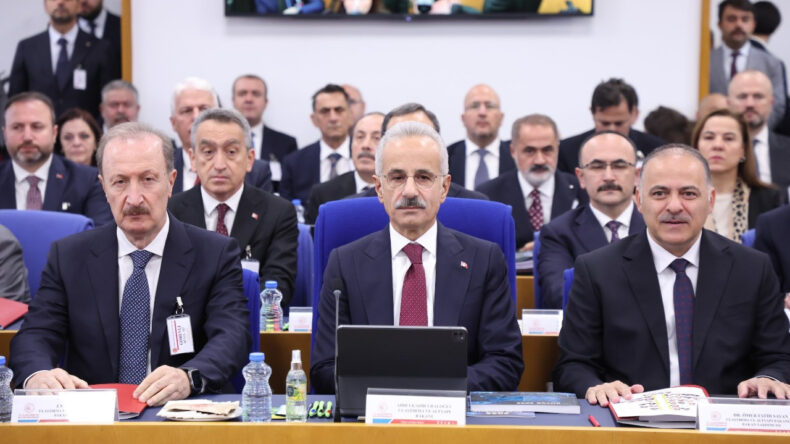 Meclis&rsquo;te Ajanlık &Uuml;zerine Tartışmalar